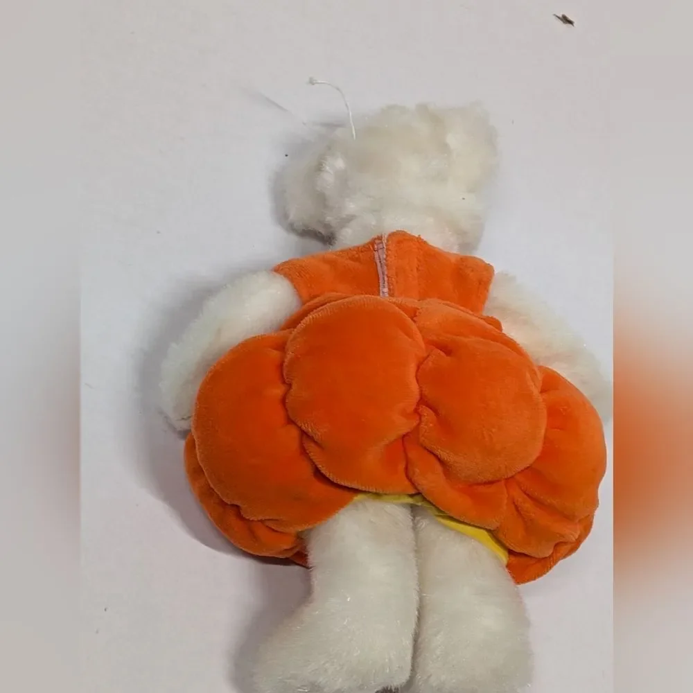 Ty Attic Treasures Collection White Bear with Pumpkin Outfit 2000
